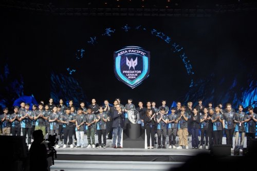 更是他多年 更是他多年