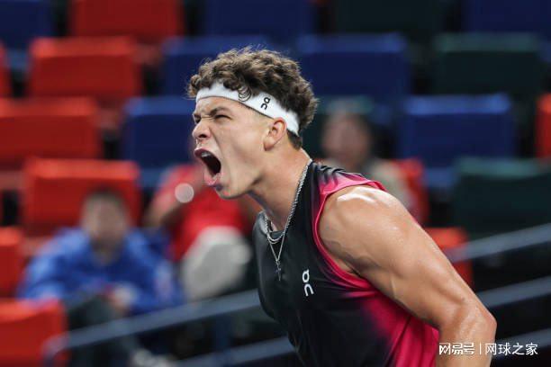 她开始频繁 她开始频繁